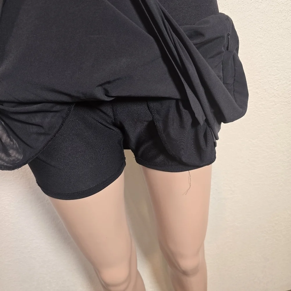 Athleta Womens Black Soho Skort Size 8 Secure Pockets Zip Skirt Casual